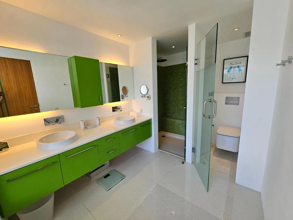Chill Hotel Seminyak