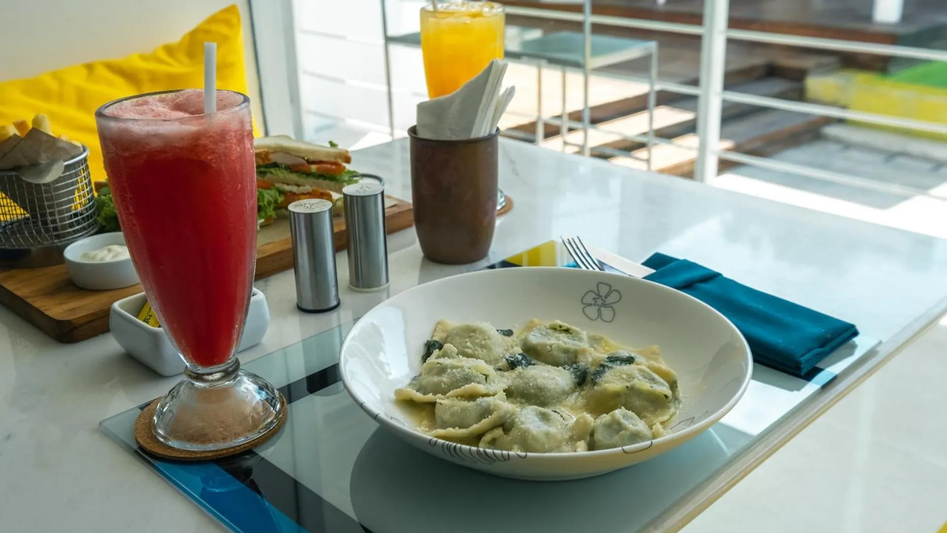 Chill Hotel Seminyak
