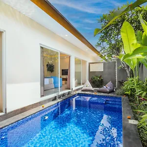 Villa Le Cielo Romantic By Maviba Seminyak