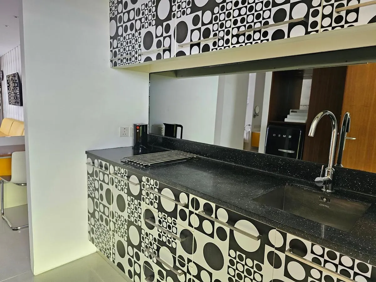 Chill Hotel Seminyak