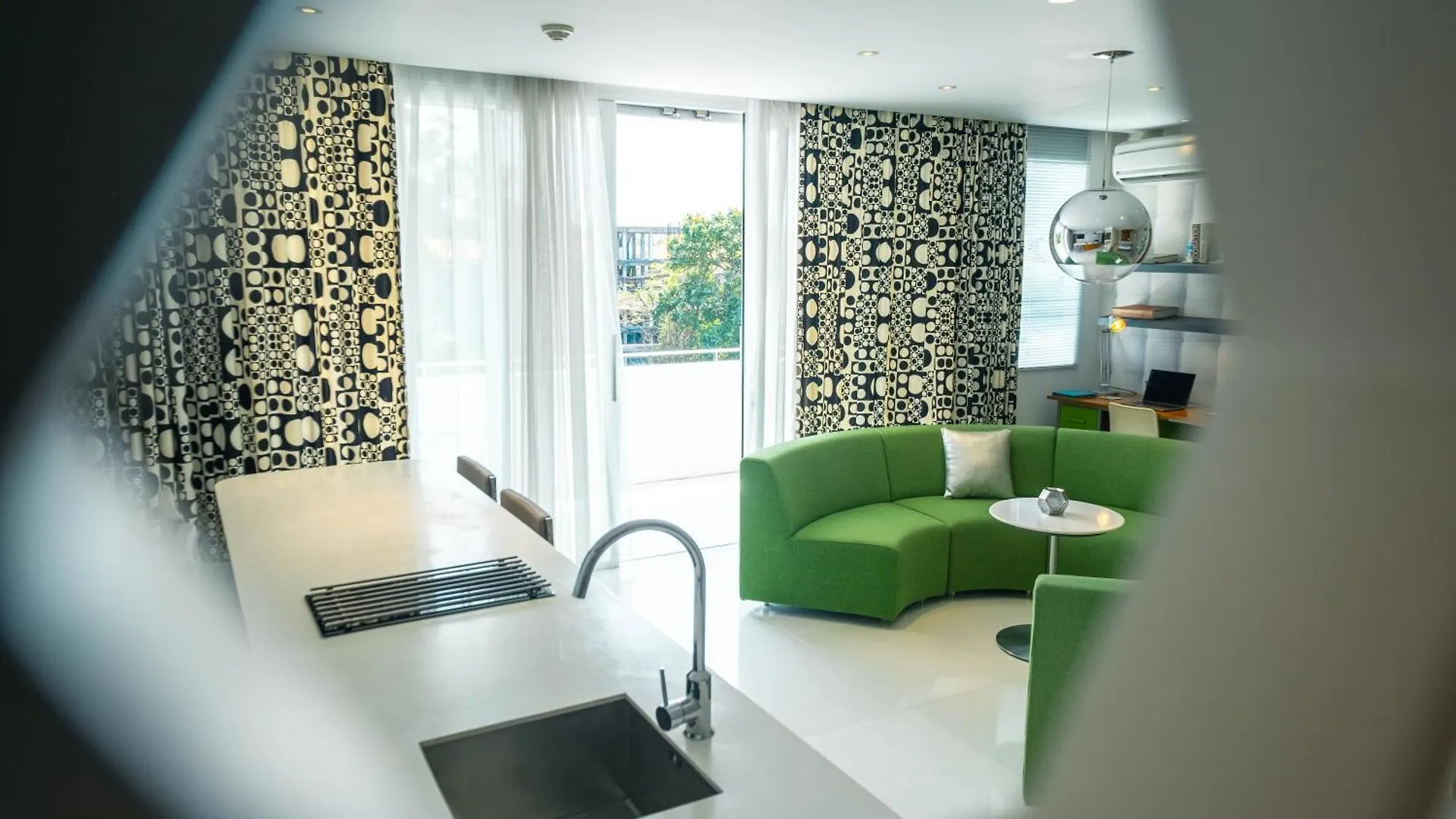 Chill Hotel Seminyak